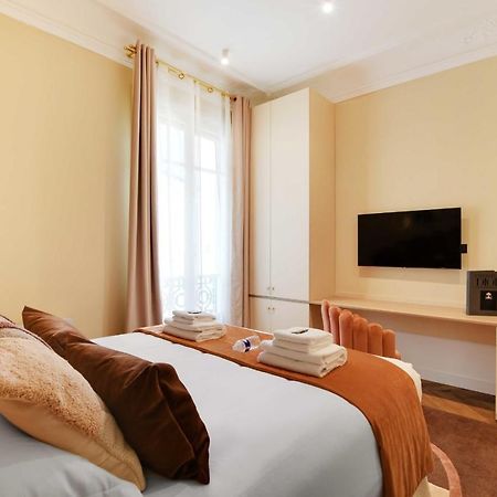 פריז Chic Apartment - 1Br-4P - Facing The Louvre מראה חיצוני תמונה